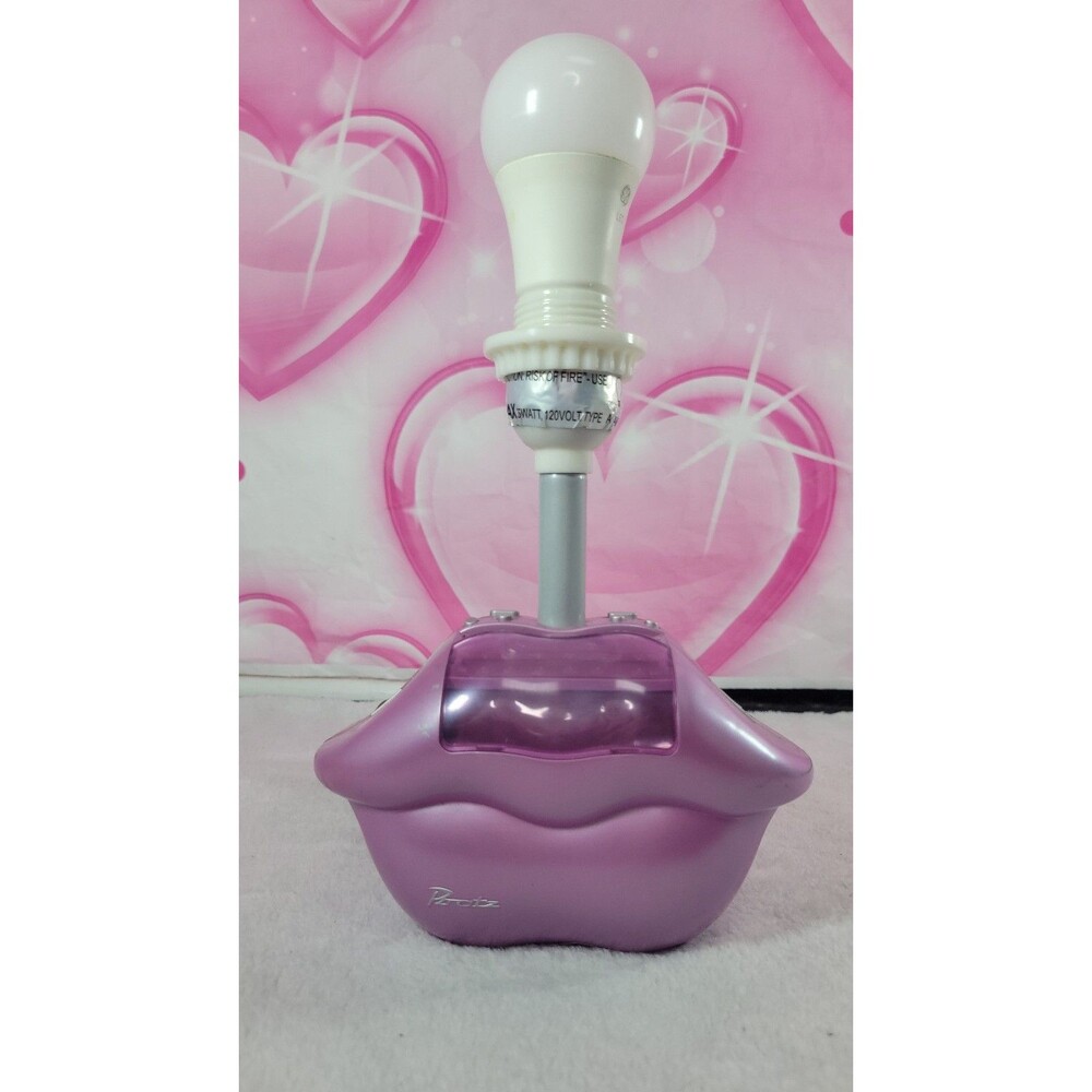 Rare Vintage 2003 Bratz Electric Funk Luscious Lip Lamp AM/FM Radio Alarm Clock